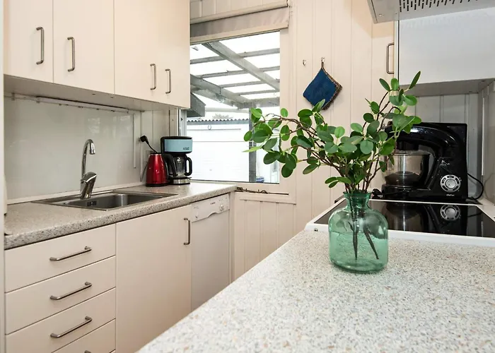 6 Person In Nordborg